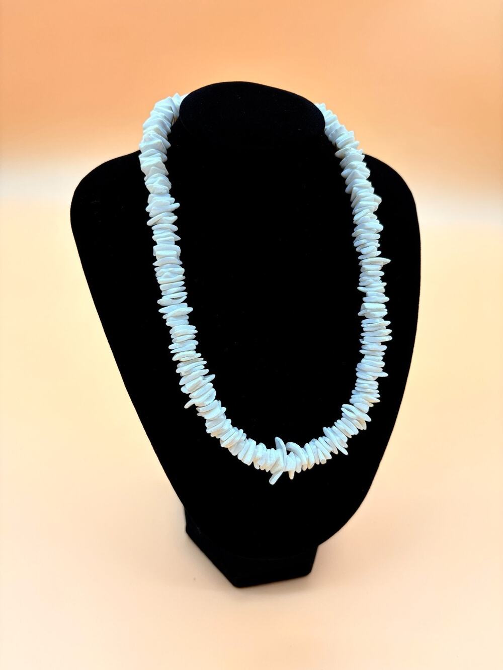 Vintage Shell Chip Necklace 16" White Chunky Puka Clam 1980s Surfer Beach Boho